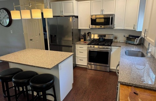 Geyser Crest House | Charming 3-bedroom house in Saratoga Springs close to The Race Track and SPAC