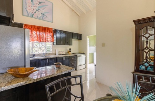 Greenwich Park House | Charming 3-bed Villa in St Ann bay nr Cove Beach!
