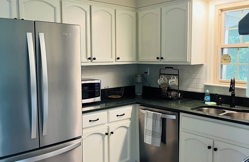 Rio House | Charming 3-bedroom Hallmark Home Away From Home