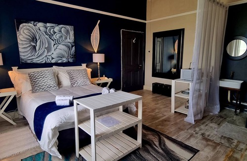 Riviersonderend Bed & Breakfast | Charming 3-bedroom B&B in Pleasant Riviersonderend with WiFi