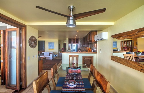 South Shore Hotel Area Condo | Charming 3-bedroom condo in lovely Puerto Vallarta with Beach Access