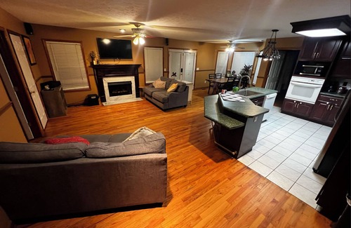 Goodlettsville House | Charming 3-bedroom house in lovely Nashville with WiFi, AC