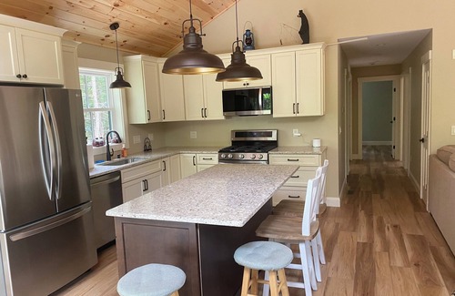 Moultonborough House | Charming 3-bedroom house in lovely Moultonborough with WiFi, AC