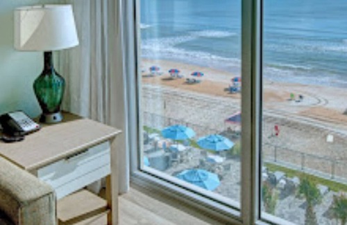Ortona North Villa | Charming 3-bedroom villa with WiFi, fitness room in lovely Daytona Beach