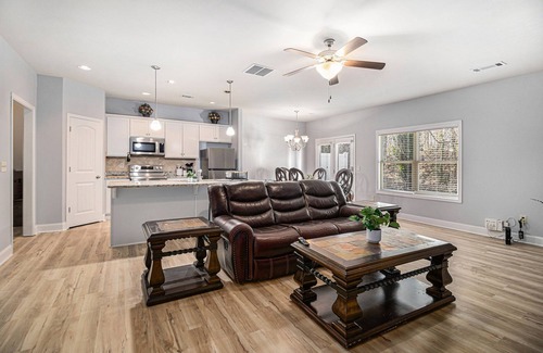 Lawrenceville House | Charming 3-bedroom townhome with WiFi, AC in lovely Lawrenceville