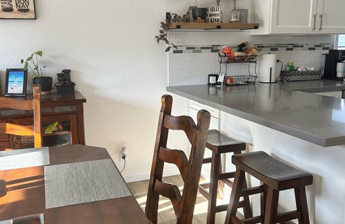 McKinleyville House | Charming 3-bedroom house in McKinleyville with fitness room-Near beach & Airport