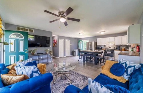 Michigan City House | Charming 3-bedroom house in Michigan City, Minutes to Beach