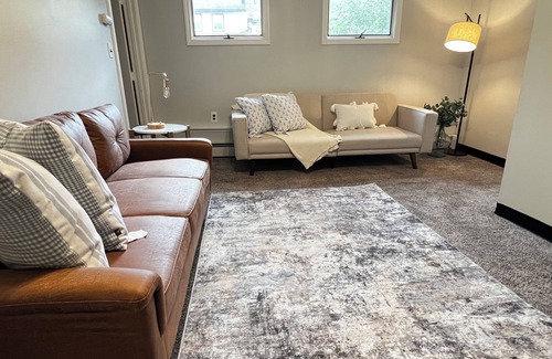 Leominster Apartment | Charming 3-bedroom - 10 miles to Wachusett Mountain Ski Area!