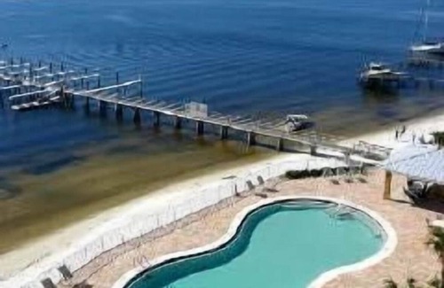 Ono Island Condo | Charming 3-bedroom 1st floor condo on private beachfront in delightful Pensacola