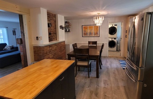 Oak Harbor House | Charming 3-bedroom 2 bathroom house steps from the public beach in Oak Harbor