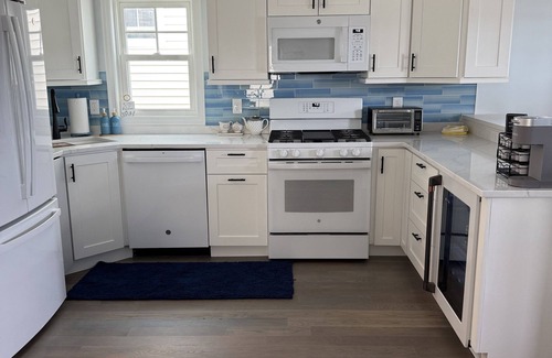 South End Condo | Charming 3-bedroom, 3 bath condo with WiFi and A/C in Ocean City, NJ.