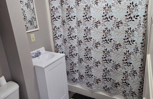 Bessemer Apartment | Charming 3-bedroom apartment with WiFi and AC in Bessemer