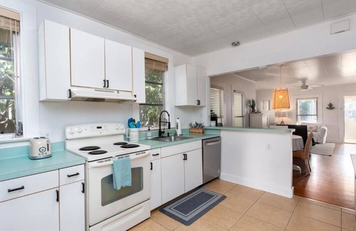 Carlouel House | Charming 3-bedroom Bungalow in Clearwater's North Beach! Steps to the Water!