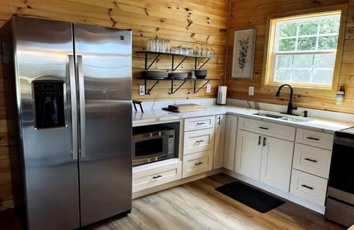 Morganton Cabin | Charming 3-Bedroom Cabin With View!