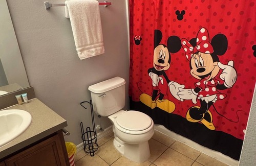 Kissimmee Ski Chalet | Charming 3-bedroom chalet with WiFi and AC in Kissimmee