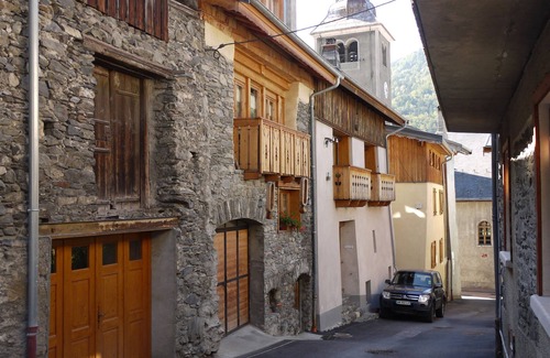 Bozel Ski Chalet | Charming 3-bedroom chalet in Bozel, two minutes from the HighStreet