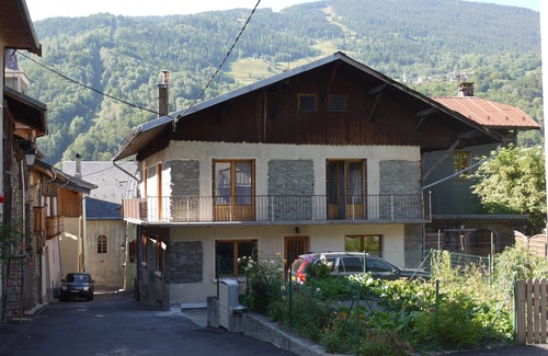 Bozel Ski Chalet | Charming 3-bedroom chalet in Bozel, two minutes from the HighStreet