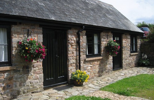 Tiverton Apartment | Charming 3 bedroom cottage in glorious Devon countryside, indoor pool & sauna