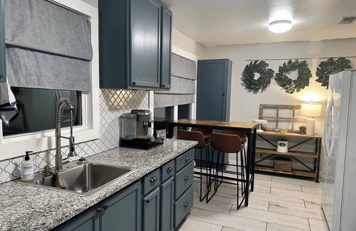 Hammond Cottage | Charming 3-bedroom cottage in lovely Hammond with AC, WiFi