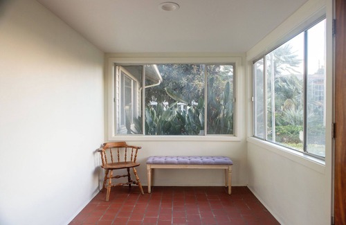 Ivanhoe Cottage | Charming 3-bedroom cottage with AC and WiFi minutes away from Sequoia Entrance.