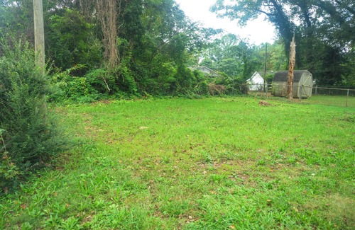 Greensboro House | Charming 3-Bedroom Greensboro Retreat Fully Furnished & Pet-Friendly