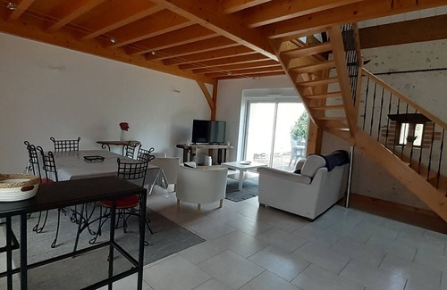 Monts House | Charming 3 bedroom gite with SPA in the heart of Touraine
