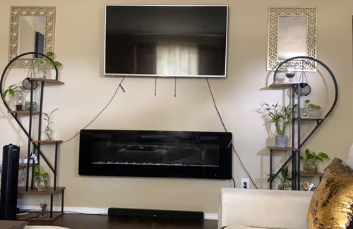 Colerain Township House | Charming 3-bedroom house in delightful Cincinnati with WiFi, AC
