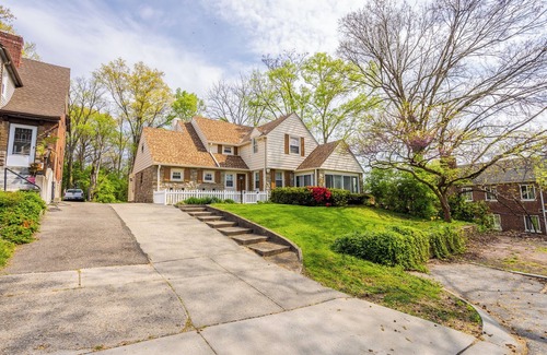 Roselawn Finance House | Charming 3-bedroom Home - Perfect for a Peaceful Getaway!
