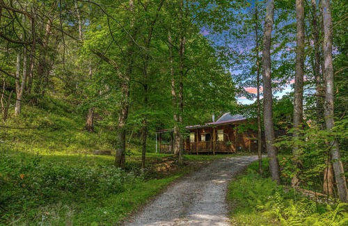 Fishs Eddy House | Charming 3-bedroom house with AC and WiFi in serene Fishs Eddy