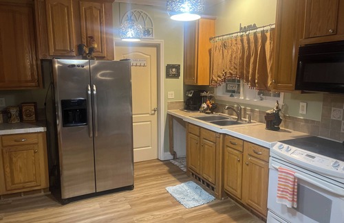 Holly Ridge House | Charming 3-bedroom house in welcoming Holly Ridge with WiFi, AC. Pet friendly