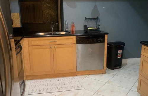 Lauderhill House | Charming 3-bedroom house with AC, WiFi in enjoyable Lauderhill