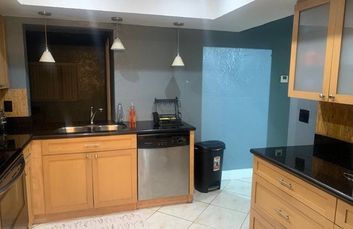 Lauderhill House | Charming 3-bedroom house with AC, WiFi in enjoyable Lauderhill