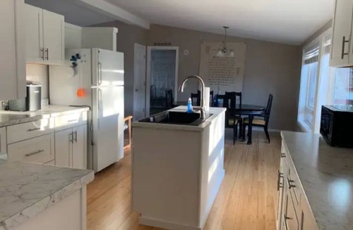 Silverdale House | Charming 3-bedroom house with AC and WiFi in awesome Silverdale