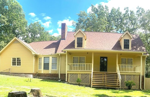 Lithonia House | Charming 3-bedroom house in peaceful Stonecrest with WiFi, AC and pool