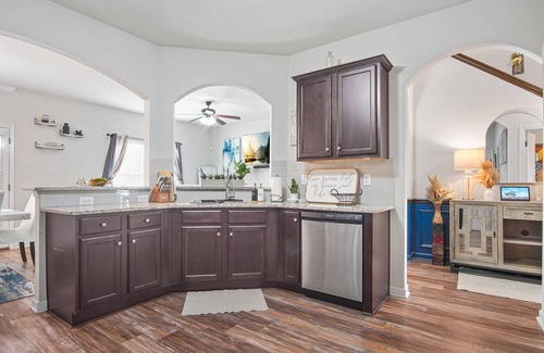 Lithonia House | Charming 3-bedroom house in fabulous Stonecrest with AC, WiFi