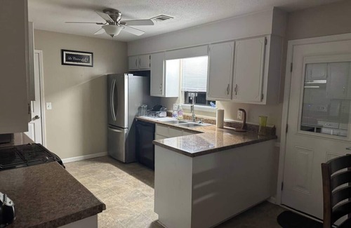 Woodland Hills House | Charming 3-bedroom house in Tuscaloosa with WiFi, AC