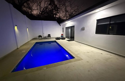 Villarreal House | Charming 3-bedroom house with AC, WiFi in fabulous Tamarindo