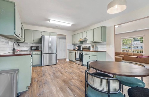 Covington House | Charming 3-bedroom house with WiFi and AC in Covington.