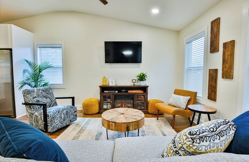 Covington House | Charming 3-bedroom house with WiFi and AC in Covington