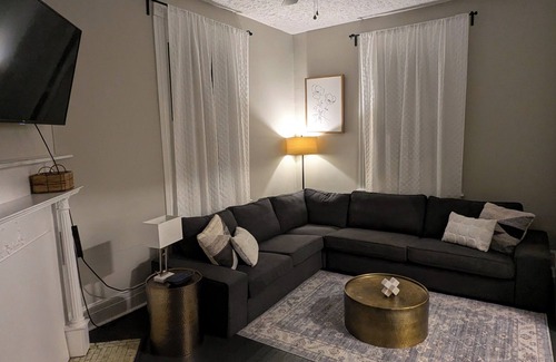 Daniels Hill House | Charming 3-bedroom house in Historic Rivermont