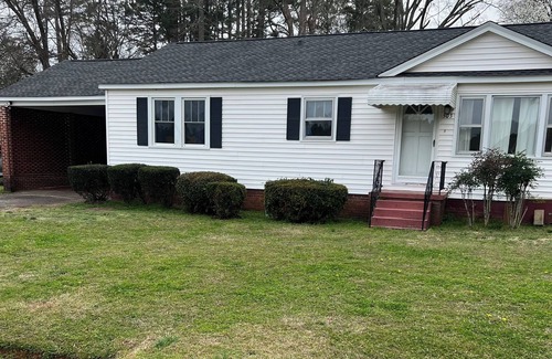 McCormick House | Charming 3-bedroom house for Masters in delightful McCormick, SC