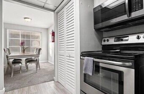 Madison House | Charming 3-bedroom home with firepit