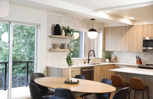 Lincoln House | Charming 3-bedroom home close to Vancouver Downtown