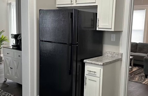 Hamilton House | Charming 3-bedroom house in lovely Hamilton with WiFi, AC newly remodeled 1900s