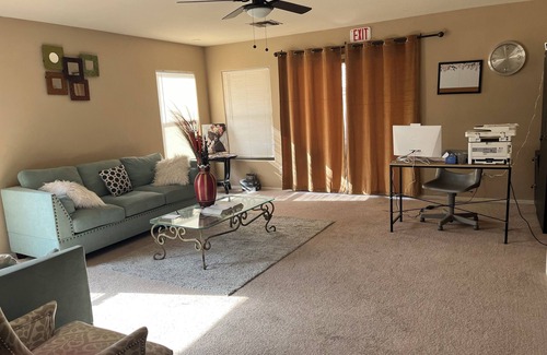 Maricopa House | Charming 3-bedroom house with WiFi and AC in Maricopa