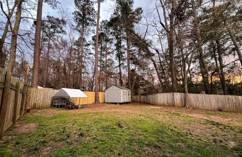Martinez House | Charming 3-bedroom house in Martinez with WiFi and AC 12 minutes from Masters