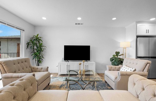 East San Jose House | Charming 3-bedroom house with WiFi and AC in delightful San Jose