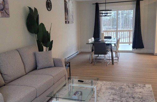 Moncton House | Charming 3-bedroom house in enjoyable Moncton with WiFi, AC