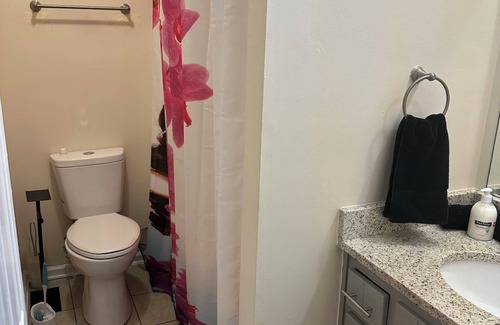 Riverdale House | Charming 3-bedroom house with AC and WiFi in brilliant Atlanta