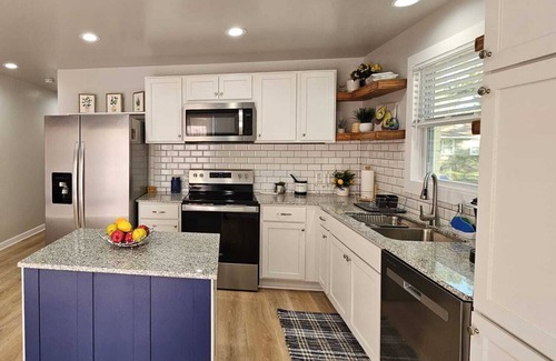 Hollywood House | Charming 3-bedroom house in welcoming Hollywood/Meggett, SC.